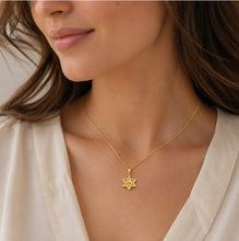 Delicate Jewish Gold Necklace for Women