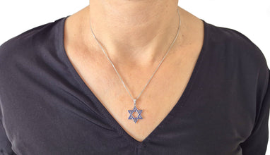  jewish star necklace on women 