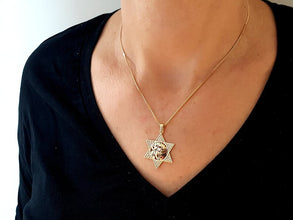 18k Gold Star of David Shema Israel Pendant