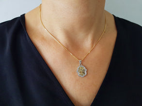 hamsa gold pendant
