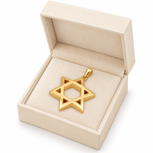 14k gold star of david domed pendant  in box