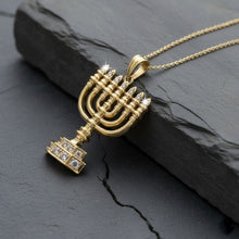 14k gold menorah diamonds judaica pendant