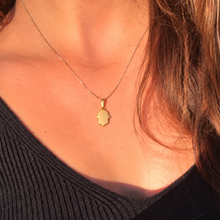 14K Yellow Gold Hamsa Pendant – Small Polished Hamsa Hand, Made in Israel